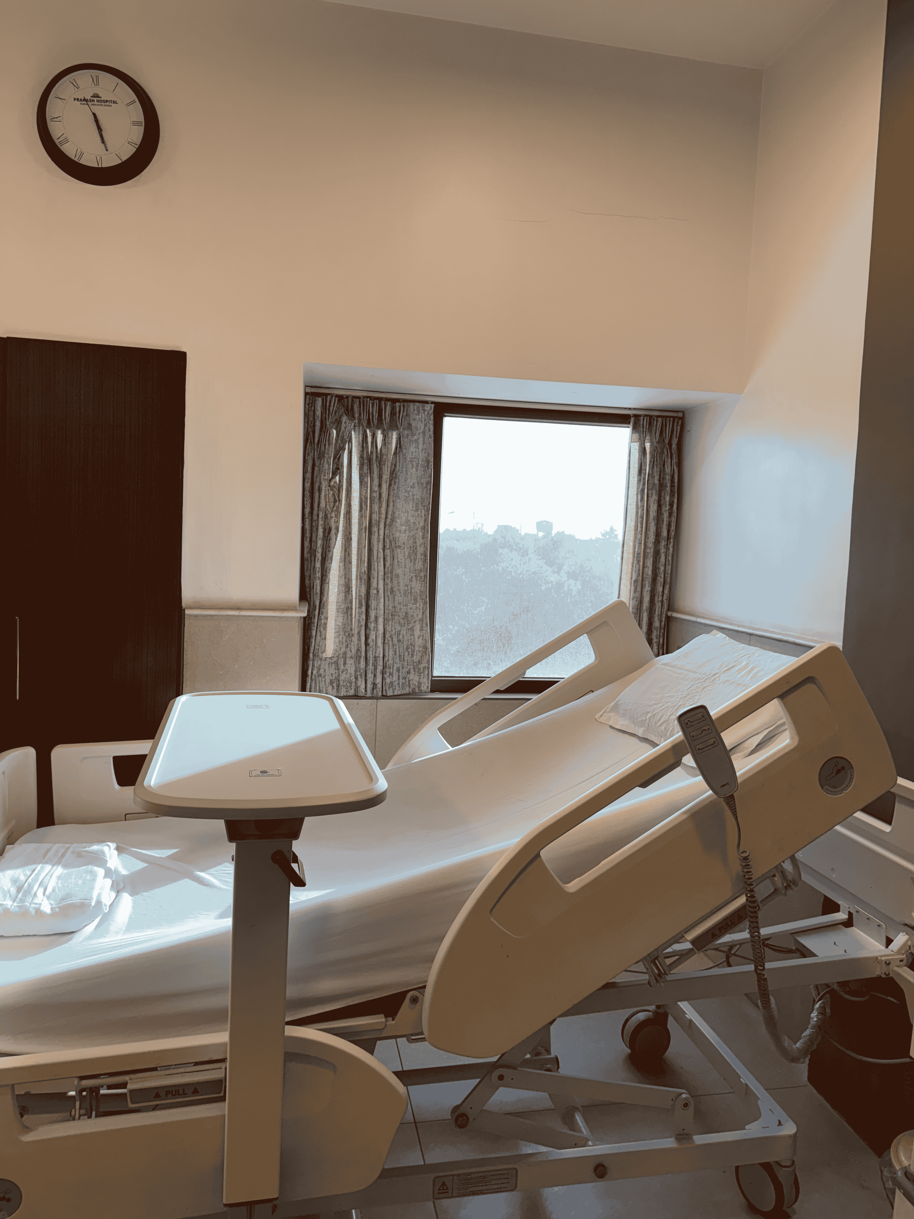 Prakash Hospital bed image